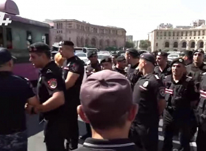 Ակցիայի մասնակիցները որոշեցին փակել փողոցը ․ ՈՒՂԻՂ