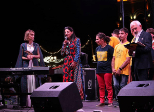 Պետք է կարողանանք սիրել ու մեր հոգում առկա սերը միմյանց փոխանցել. Պաշտպանը մասնակցել է «Ճախրուկ» միջազգային փառատոնին