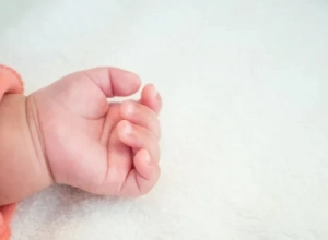 «Արտաշատ» բժշկական կենտրոնից ահազանգ է ստացվել, որ իրենց մոտ է տեղափոխվել 11 ամսական երեխայի դի