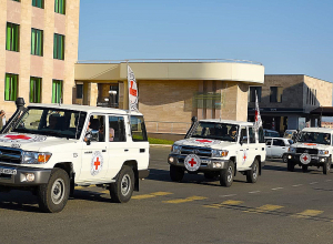 Կարմիր խաչի ուղեկցությամբ հեմոդիալիզ ստացող 10 բուժառու ուղեկցողների հետ Արցախից Հայաստան է տեղափոխվել