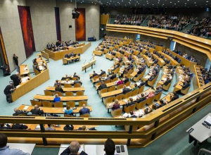 Նիդերլանդների խորհրդարանի գրեթե ամբողջ կազմը ԼՂ-ում ցեղասպանությունը կանխելու հարցով դիմել է վարչապետին և ԱԳ նախարարին