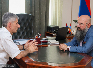 Председатель НС Арцаха Давид Ишханян принял главу русской общины НКР