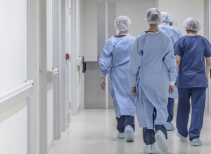 Տրվել են որոշակի հանձնարարականներ՝ Արցախում բուժաշխատողների սոցիալական խնդիրները մեղմելու համար․ պետնախարար