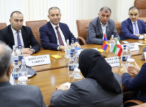 Քերոբյանն իրանական կողմի հետ քննարկել է Պարսից ծոցից Սև ծով բեռնափոխադրումներին վերաբերող հարցեր