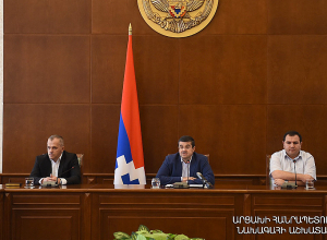 Արայիկ Հարությունյանը ներկայացրել է ԱՀ նորանշանակ պետական նախարար Սամվել Շահրամանյանին