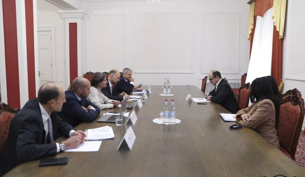 thumbnail_AG7I9033 copy 2