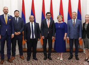 Հակոբ Արշակյանն ընդունել է Չեխիայի խորհրդարանի Պատգամավորների պալատի պատվիրակությանը