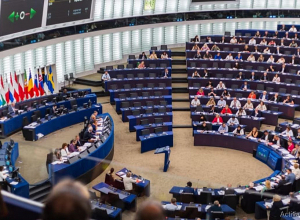 Եվրախորհրդարանի անդամները դատապարտել են ԵՄ-ի անգործությունը՝ կոչ անելով դաշինքին տնտեսական պատժամիջոցներ կիրառել Ադրբեջանի դեմ