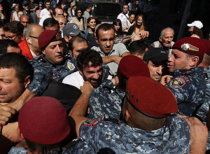 Առկա են բազմաթիվ վկայություններ ցուցարարների նկատմամբ ծեծի և բռնությունների վերաբերյալ․ հայտարարություն