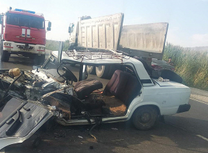 Երևան-Մեղրի ճանապարհին բախվել են բեռնատարն ու մարդատար մեքենան. կան տուժածներ