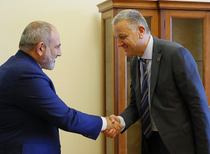 Премьер-министр принял главу делегации ЕС в Армении