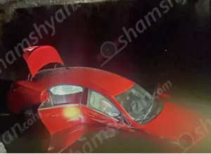 Արտակարգ դեպք՝ Երևանում. «Մերսեդես»-ը հայտնվել է Հրազդան գետում