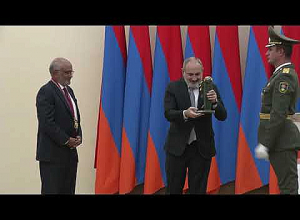Վարչապետը ՏՏ ոլորտում համաշխարհային ներդրման համար ՀՀ պետական մրցանակ է հանձնել Adobe ի նախագահին