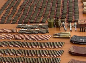 Ոստիկանությունը ԼՂ-ից բռնի տեղահանվածներին հորդորում է կամավոր հանձնել իրենց մոտ ապօրինի պահվող զենքն ու ռազմամթերքը