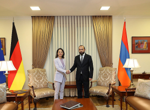 Началась закрытая встреча министров иностранных дел Армении и Германии
