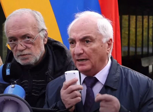 Բողոքի ակցիա հրաժարականի պահանջով․ Ուղիղ