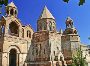 Կարգալույծ են հռչակվել Տ. Մեսրոպ քահանա Հունանյանը և Տ. Հովհան քահանա Հովհաննիսյանը