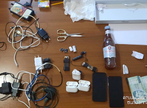 Ծառայողները համատեղ ձեռնարկված միջոցառումների արդյունքում հայտնաբերել են կասկածելի զանգվածներ և արգելված իրեր