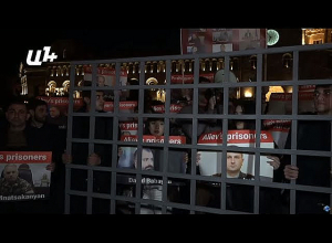 Այլեւս չենք լռելու․ ինքնաբուխ ակցիա Հանրապետության հրապարակում