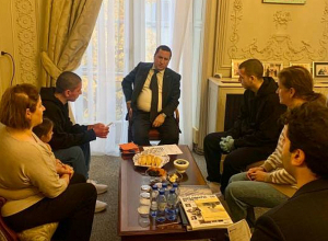 Բելգիայում ՀՀ դեսպանը հյուրընկալել է Ստեփանակերտի պայթյունից տուժած բուժառուներին