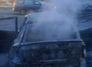 Երևանում «Opel»–ը դուրս է եկել ճանապարհի երթևեկելի մասից, գլորվել և այրվել. կան տուժածներ