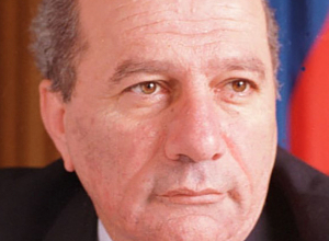 Скончался Бабкен Араркцян