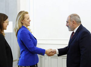 Собеседники коснулись возможностей разблокирования региональных транспортных коммуникаций