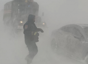 Փրկարարներն արգելափակումից դուրս են բերել 70 տրանսպորտային միջոց