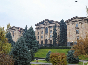 ԱԺ նախագահը ստորագրել է ՍԴ դատավորի լիազորությունները դադարած համարելու մասին արձանագրությունը