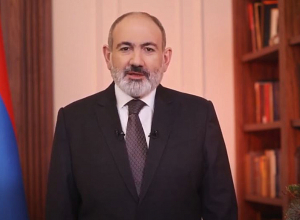Премьер-министр поздравил всех армян с Рождеством