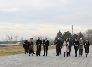 Ավստրիայի Ազգային խորհրդի պատվիրակությունն այցելել է Ծիծեռնակաբերդի հուշահամալիր