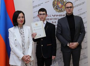 Նախարարն ընդունել է «Եղիցի լույս. Սևակ-100» մրցույթի 7 հաղթողներին