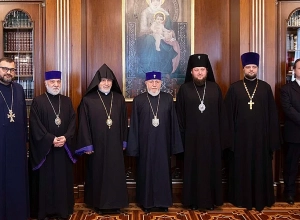 Ամենայն Հայոց Կաթողիկոսն ընդունել է Ռուս Ուղղափառ Եկեղեցու Երևանի և Հայաստանի թեմի ժամանակավոր կառավարիչ արքեպիսկոպոս Ակսիյին