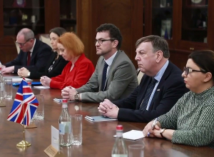 Սուրեն Պապիկյանն ընդունել է  սըր Ջոն Ուիթինգդեյլի գլխավորած պատվիրակությանը