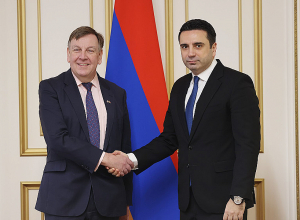 Ժողովրդարավության ուղին եւ միջազգային գործընկերների հետ համագործակցությունը մեր միակ անվտանգային համակարգն է. Ալեն Սիմոնյանը` բրիտանացի խորհրդարանականներին