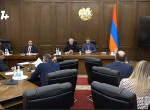 Ֆինանսավարկային և բյուջետային ու Պաշտպանության և անվտանգության հարցերի հանձնաժողովների համատեղ նիստ