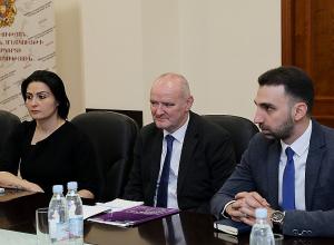 ԿԳՄՍ փոխնախարարն ընդունել է Բրիտանական խորհրդի Անգլերեն գլոբալ ծրագրերի ղեկավար Մայքլ Քոնոլի գլխավորած պատվիրակությանը