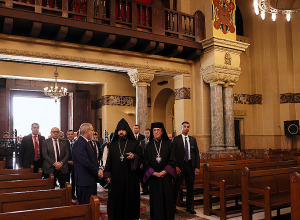 Премьер-министр посетил церковь Святого Григория Просветителя в Каире