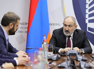 Ես կարող եմ գնահատանքի խոսքեր ասել Քերոբյանի աշխատանքի վերաբերյալ, բայց այս պահին չեմ ուզում