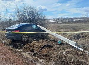 Ավտոմեքենան բախվել է սյանը