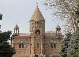 «Օգնենք մարդկանց՝ ստեղծել, արարել ու չարտագաղթել»․ Մայր Աթոռի հմտությունների զարգացման եւ այլ ծրագրերը՝ նաեւ Արցախից բռնի տեղահանվածների համար․ Aravot.am