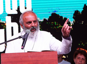 Եվ նա պետք է հեռանա՝ խաղաղ եւ անցնցում․ Բագրատ Սրբազան