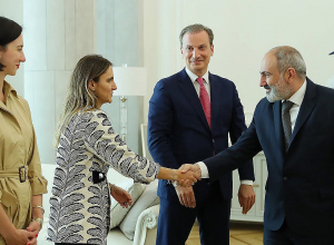 Վարչապետ Փաշինյանն ընդունել է «Լիբրա գրուպ» ընկերության նախագահ Ջորջ Լոգոթեթիսին