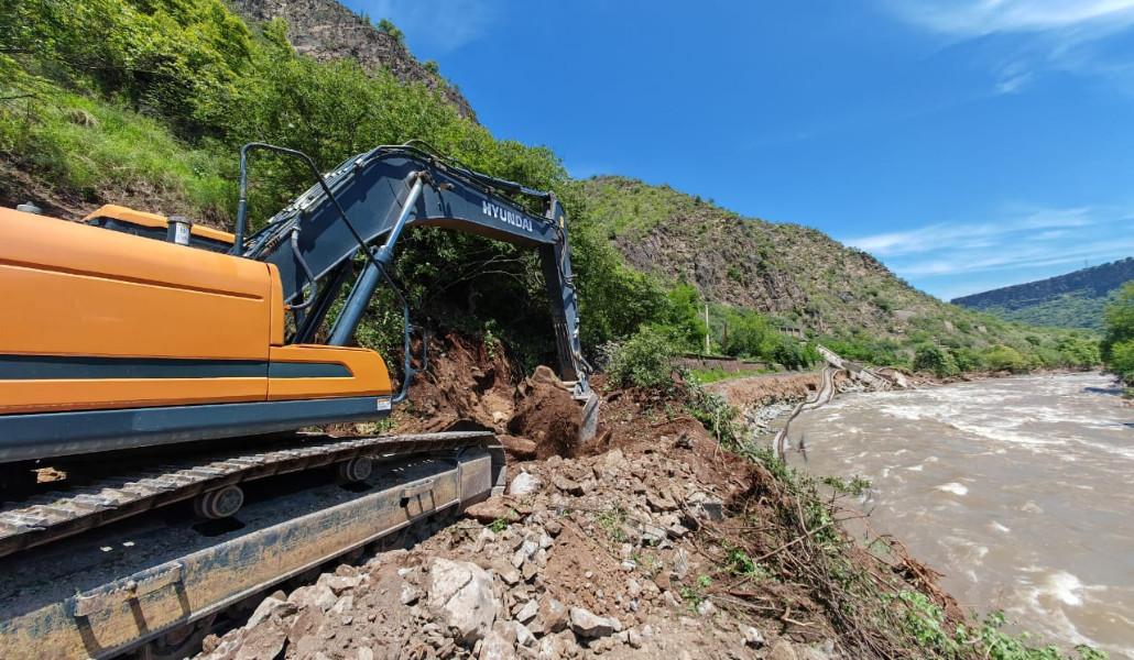 1208fbf9-3748-46ed-8cef-48fb56d2e9ae