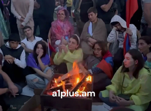 Գիշերը եւ վաղ առավոտյան Բաղրամյան փողոցում