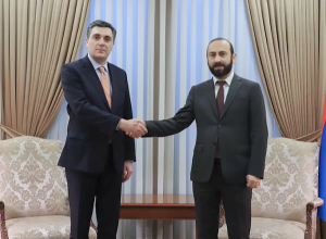 Арарат Мирзоян с официальным визитом посетит Тбилиси