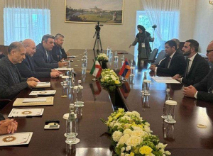 Ռուբեն Ռուբինյանը հանդիպել է ԻԻՀ Մեջլիսի նախագահի հետ