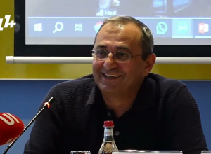 Важнейшая задача дня — не изменение Конституции, а изменение политического большинства