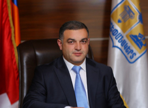 Ստեփանակերտի քաղաքապետի նկատմամբ «վարչական հսկողություն» Է կիրառվել․ դատարանը բավարարել է ՔԿ-ի միջնորդությունը․ փաստաբան