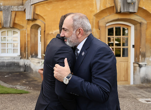 Վարչապետն աշխատանքային այցով մեկնել է Ֆրանսիա